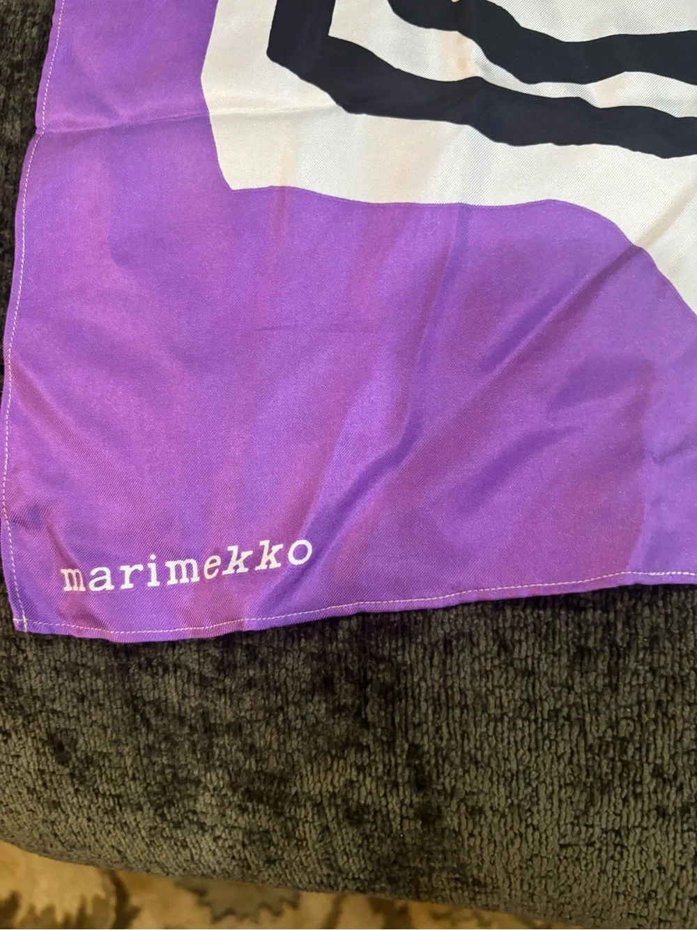 MARIMEKKO Unikko 100% Silk Scarf 23” x 23” Black White Purple Zebra Print